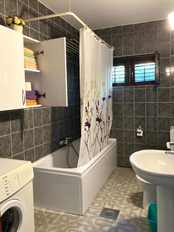 Apartman Carmak Ulcinj Eksteriør bilde